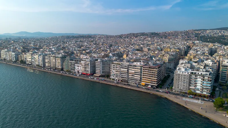 Πανοραμική άποψη της Θεσσαλονίκης από τη θάλασσα